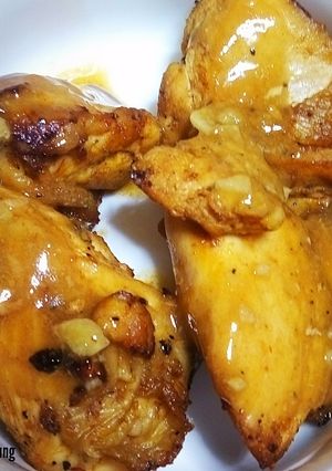 A picture of Sweet BBQ Mustard Chili Chicken Wings.