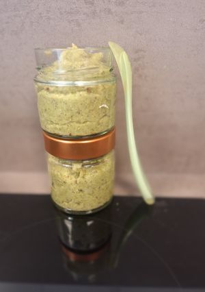 Une photo de Purée bébé brocolis quinoa