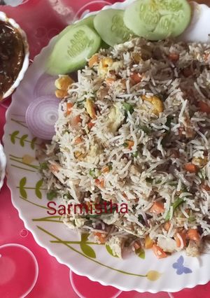 মিক্স ফ্রাইড রাইস(mixed fried rice recipe in bengali) রেসিপির প্রধান ছবি