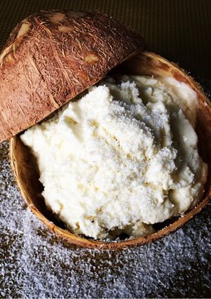 Une photo de Glace noix de coco sans sorbetière