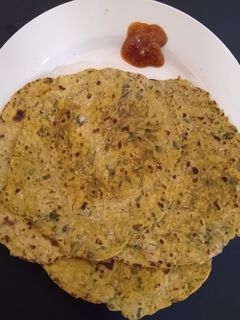 मेथी थेपला (methi thepla recipe in marathi) रेसिपी चे मुख्य फोटो