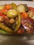 Ensalada de tomates raf y guindillas