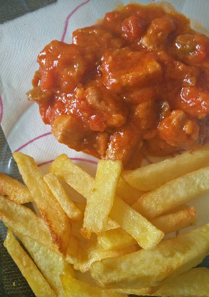 Una foto de Carne con tomate para torpes