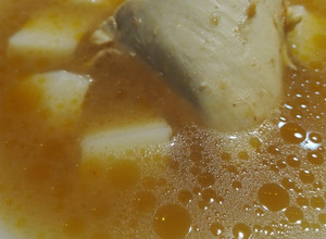 Una foto de Caldo de pollo rojo para principiantes