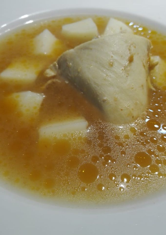 Una foto de Caldo de pollo rojo para principiantes