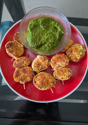 A picture of Crispy cheese paneer pinwheel.