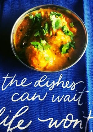 A picture of Dum Aloo.