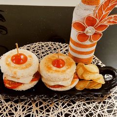A picture of Yummy Burger Without Bread.
