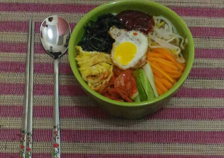 Bibimbab (nasi campur korea)