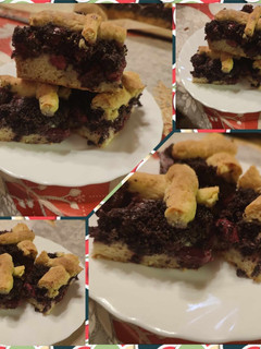 Meggyes-mákos rácsos pite recept fotója