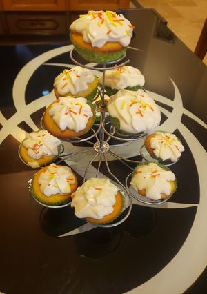 A picture of Perfect cupcakes.