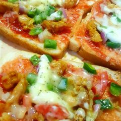 Bread pizza😋 A picture of Bread pizza😋.