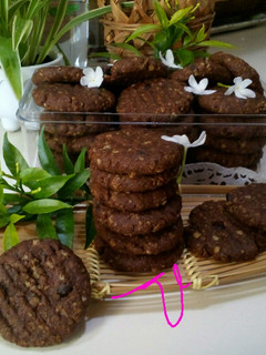 Foto resep Crunchy Choco Oatmeal Cookies