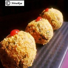 A picture of Tofu  Spinach  Balls.