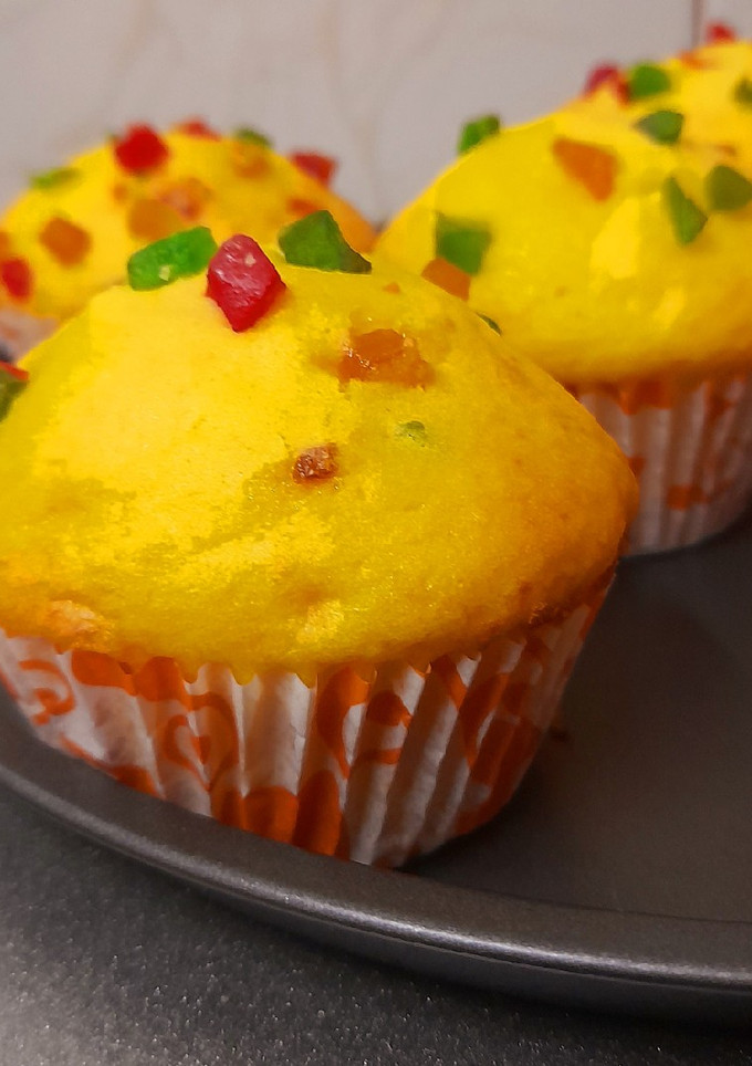 ટુટી ફ્રુટી મફિન (Tutti Frutti Muffin Recipe In Gujarati) રેસીપી મુખ્ય ફોટો