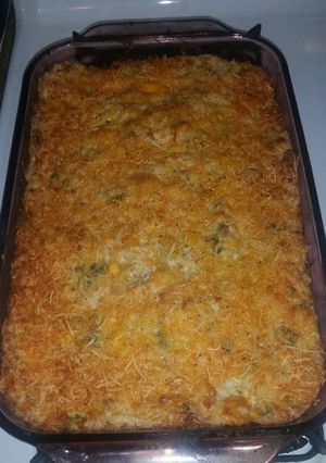 A picture of Chicken, broccoli, and hashbrown casserole.