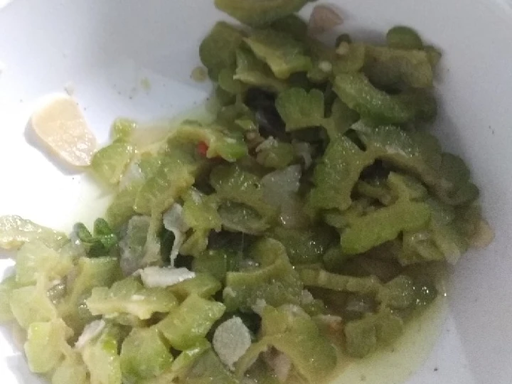 Langkah Gampang Menyiapkan Resep  Tumis pare gak pake pahit yang Enak, Lezat Sekali