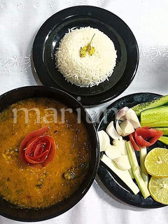 A picture of Dal chawal 🍲🍚.