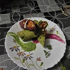A picture of Spinach roll.