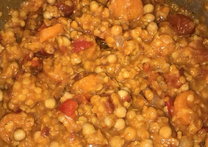 Red lentil curry