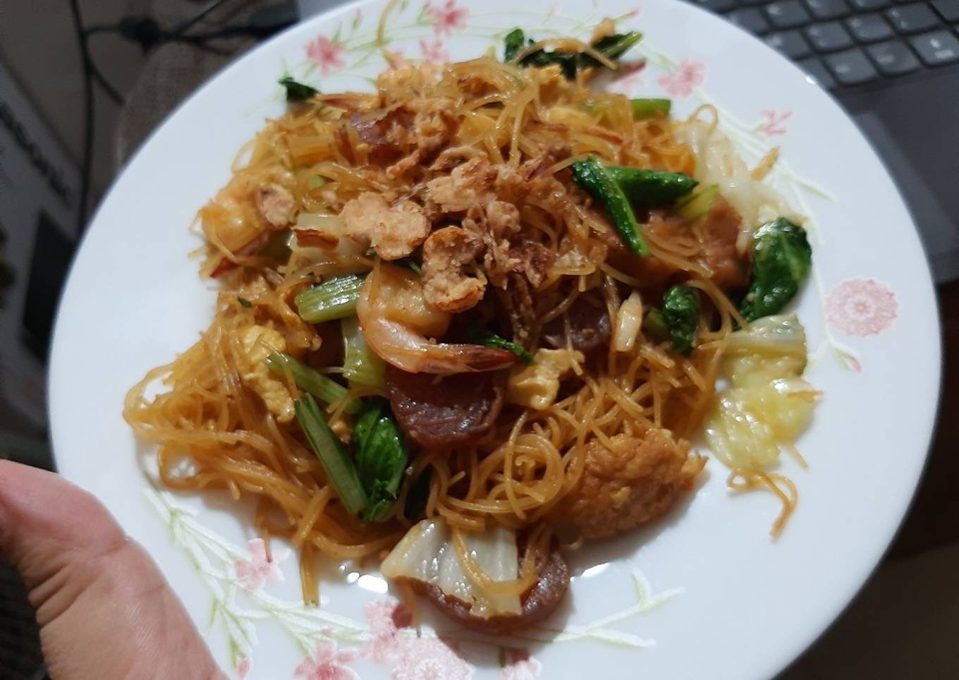 Bihun goreng lapchiong
