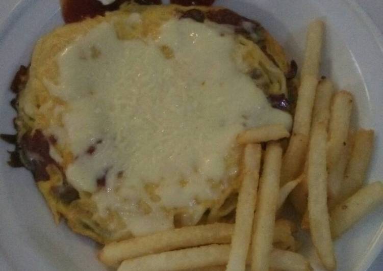 Omelet spaghetti lumer