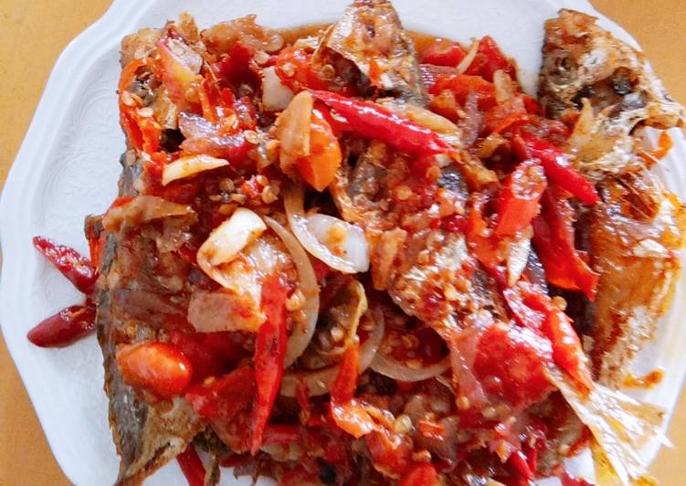 Balado ikan