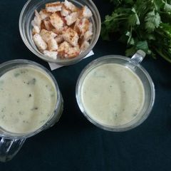 A picture of Creamy Garlic Soup.