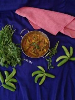 ટીંડોળા બટાકા નું શાક (Tindora Bataka Shak Recipe In Gujarati) રેસીપી મુખ્ય ફોટો