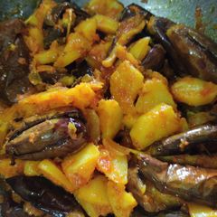 Aloo baigan ki veg A picture of Aloo baigan ki veg.