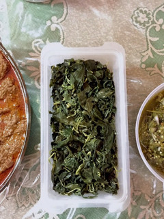 Foto resep Rendang + daun singkong + sambal cabe ijo