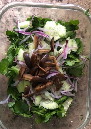 Una foto de Mix ensalada (rúcula, pepino)