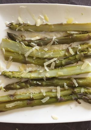 Une photo de Asperges à l’italienne