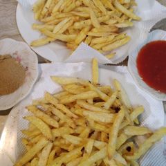 A picture of Cricpy french fries.