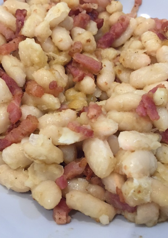 Una foto de Alubias salteadas con bacon