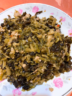 酸菜木耳炒肉末 的食譜成品照片
