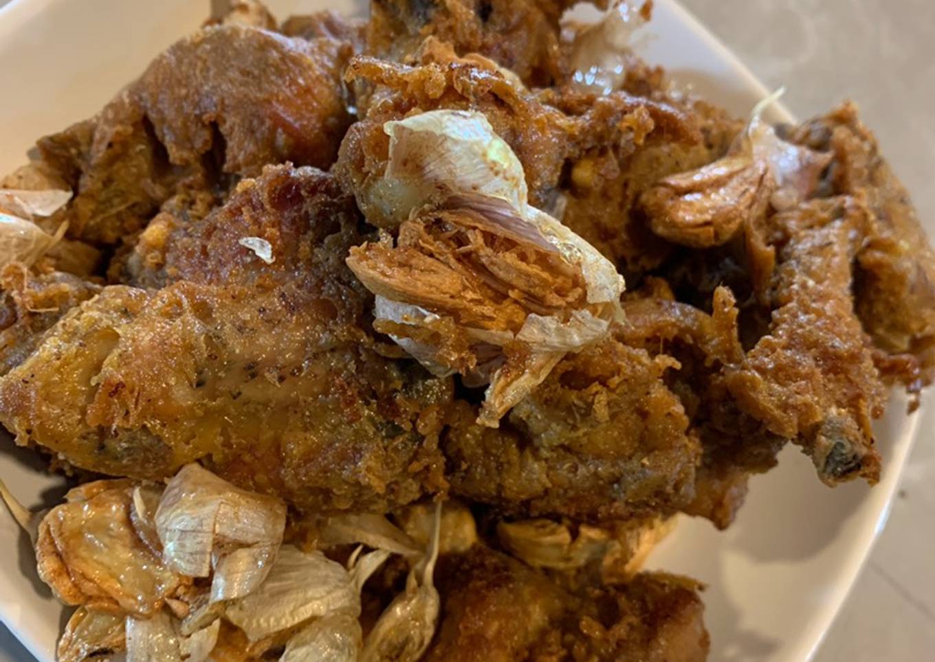 Ayam goreng bawang putih