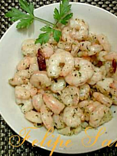 Una foto de Gambas blancas al ajillo