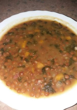 Una foto de Lentejas con verduras