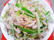 Hình ảnh của gỏi dưa leo gà