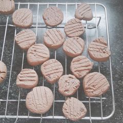 A picture of Whole wheat choco chip cookies.