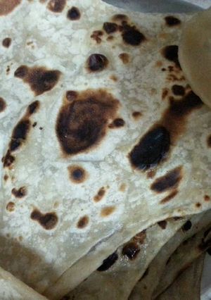 صورة لوصفة خبز على الصاج يمي يمي