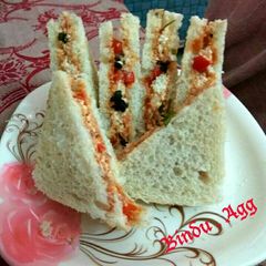 A picture of Club paneer sandwich.