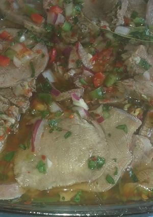 Una foto de Lengua a la vinagreta