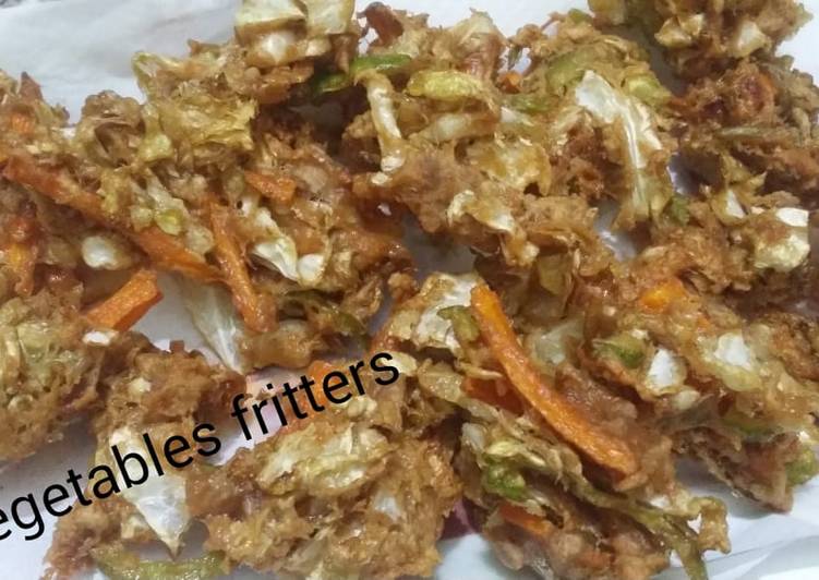 Step-by-Step Guide to Prepare Ultimate Chicken Vegetables fritters 😍