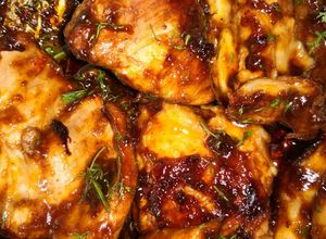 Una foto de Costillitas Caramelizadas con un Toque de Cilantro