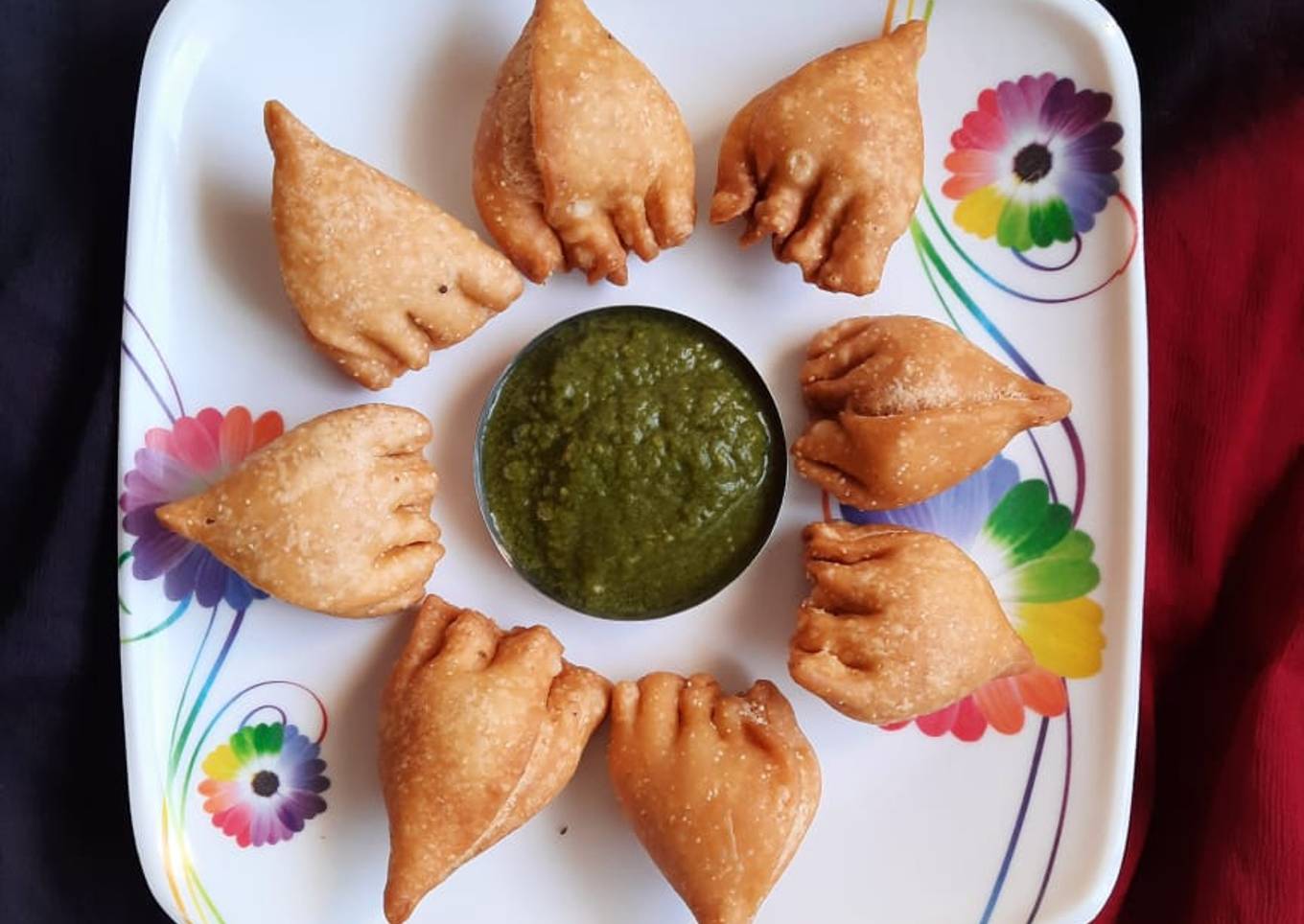 Instant mini moong dal samosa