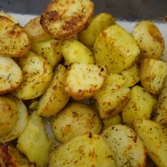 A picture of Roasted Potatoes.