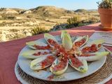 Endibias con Sardinas y Vinagreta de Fresas