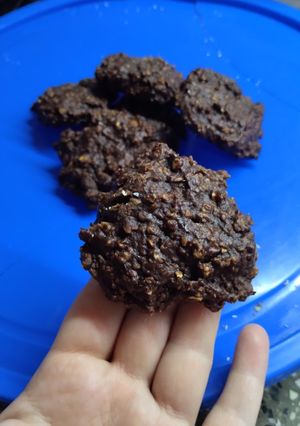 Una foto de Galletas saludables de avena, banana🍌 y chocolate 🍫